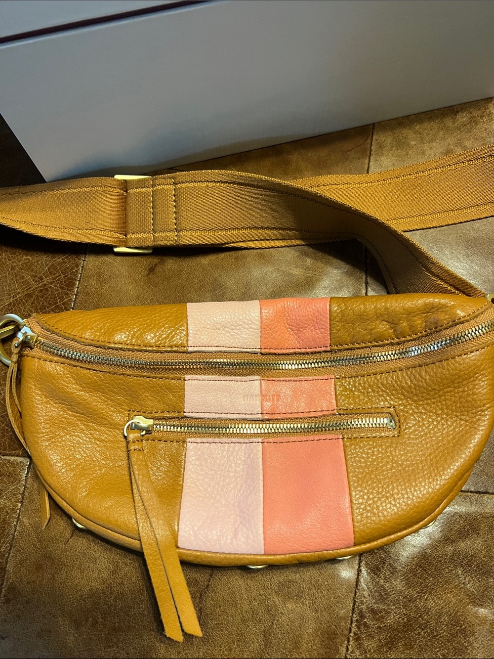 Hammett Charles crossbody med artist tape bag - Picture 2 of 8